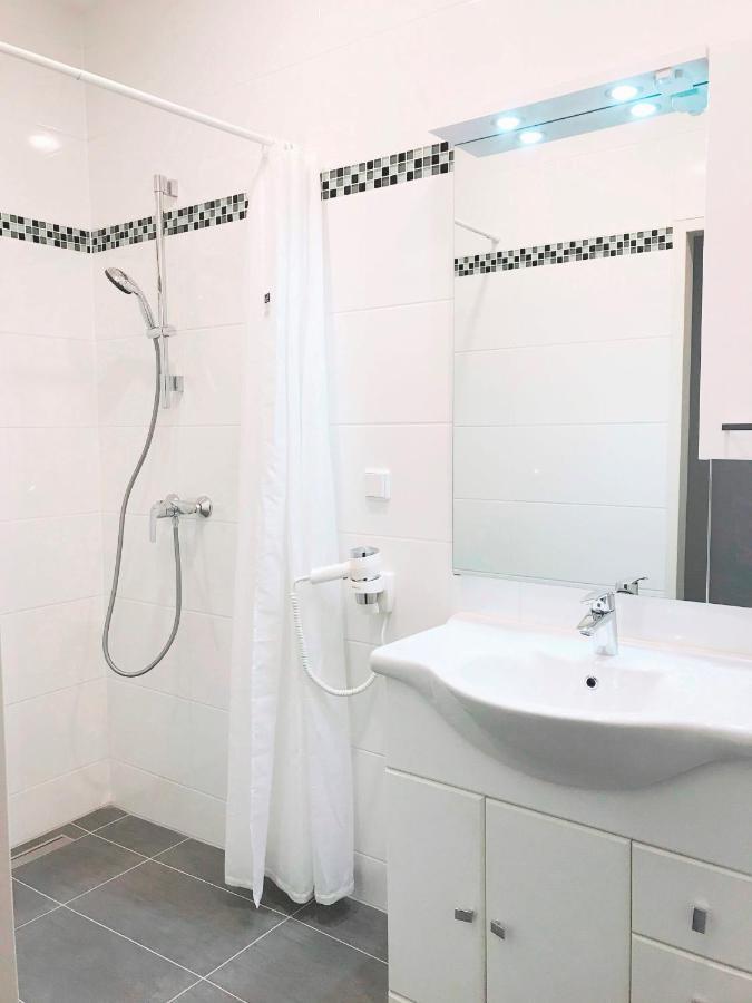 Act Apartament *